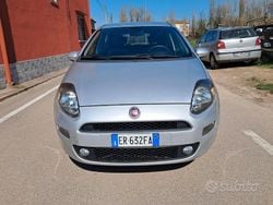 Grigio Usata 2013 Fiat Punto Easy Tre volumi | 4300 € (Buon prezzo)