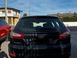 Usata 2011 Ford Mondeo Tre volumi | 2500 € (Buon prezzo)