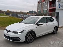 Bianco Usata 2022 VW Golf VIII Style Tre volumi | 23.500 € (Buon prezzo)