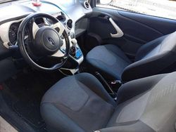 Bianco Usata 2015 Ford Ka Titanium Tre volumi | 3900 € (Buon prezzo)