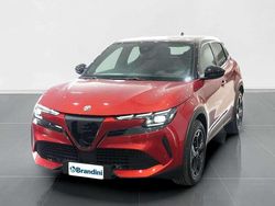 Rosso brera con tetto nero Usata 2025 Alfa Romeo Junior Edizione Speciale SUV | 31.863 € (Cara)