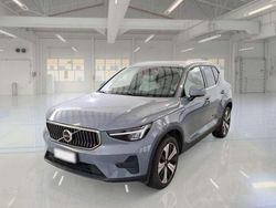 Grigio Usata 2022 Volvo XC40 Plus SUV | 32.300 € (Buon prezzo)
