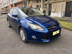 Blu Usata 2014 Ford Focus Titanium Tre volumi | 6990 € (Buon prezzo)