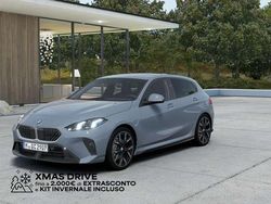 Storm bay metallizzato Nuova 2025 BMW 120 M Sport Due volumi | 43.900 € (Buon prezzo)