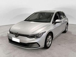 Argento Usata 2022 VW Golf VIII Life Tre volumi | 22.500 € (Buon prezzo)