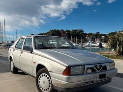 Grigio Usata 1992 Alfa Romeo 75 Tre volumi | 10.500 €