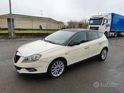Bianco Usata 2010 Lancia Delta Due volumi | 1700 € (Buon prezzo)