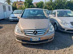 Marrone Usata 2009 Mercedes B180 Chrome Monovolume | 1990 € (Super prezzo)