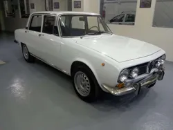 Bianco Usata 1970 Alfa Romeo 1750 Tre volumi | 20.000 €