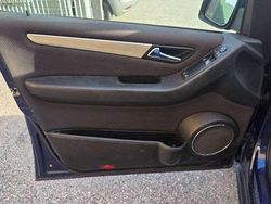 Blu/azzurro Usata 2009 Mercedes A150 Avantgarde Edition Monovolume | 3800 € (Molto cara)