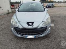 Grigio Usata 2008 Peugeot 308 Tre volumi | 1800 € (Buon prezzo)