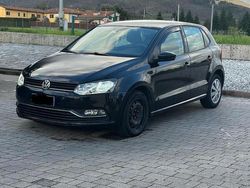 Nero Usata 2014 VW Polo Comfortline Tre volumi | 6950 € (Buon prezzo)