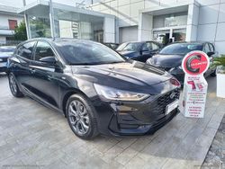 Nero Usata 2022 Ford Focus ST-Line X Tre volumi | 20.950 € (Molto cara)