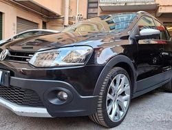 Nero Usata 2017 VW Polo Tre volumi | 10.500 € (Buon prezzo)