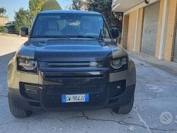 Grigio Usata 2024 Land Rover Defender Station wagon | 71.500 € (Cara)