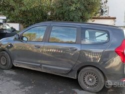 Usata 2012 Dacia Lodgy Monovolume | 4500 € (Buon prezzo)