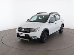 Bianco Usata 2018 Dacia Sandero Due volumi | 9099 € (Buon prezzo)