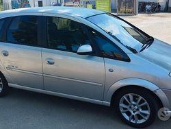 Grigio Usata 2007 Opel Meriva Monovolume | 2550 € (Buon prezzo)