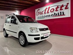 Bianco pastello Usata 2009 Fiat Panda Dynamic Due volumi | 4800 € (Buon prezzo)