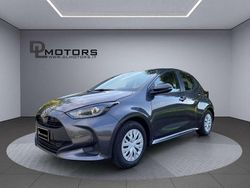 Grigio Usata 2025 Toyota Yaris Hybrid Business Edition Due volumi | 18.999 € (Ottimo prezzo)