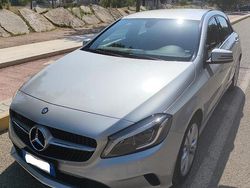 Grigio Usata 2016 Mercedes A180 Tre volumi | 17.000 € (Cara)