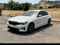 Bianco Usata 2020 BMW 318 Sport Line Tre volumi | 29.000 € (Molto cara)