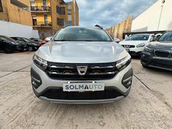 Grigio chiaro Usata 2023 Dacia Jogger Extreme Monovolume | 16.999 € (Buon prezzo)