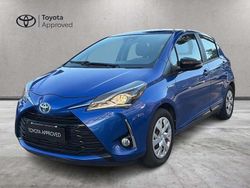 Blu Usata 2018 Toyota Yaris Hybrid Active Tre volumi | 13.800 € (Buon prezzo)