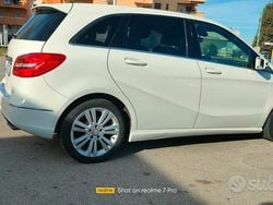 Bianco Usata 2013 Mercedes B180 Premium Monovolume | 10.199 €