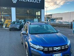 Blu Usata 2023 Dacia Sandero Expression Tre volumi | 14.900 € (Cara)
