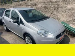 Argento Usata 2012 Fiat Grande Punto Due volumi | 3799 € (Buon prezzo)