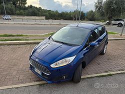 Blu Usata 2016 Ford Fiesta Tre volumi | 5999 €