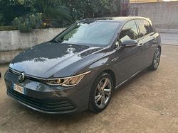 Grigio Usata 2021 VW Golf VIII Tre volumi | 22.000 €