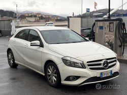 Bianco Usata 2013 Mercedes A200 Tre volumi | 8500 € (Buon prezzo)