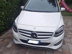 Usata 2017 Mercedes B200 Monovolume | 14.000 € (Molto cara)