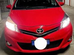 Rosso Usata 2014 Toyota Yaris Active Due volumi | 4300 € (Ottimo prezzo)