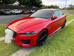 Rosso Usata 2020 Jaguar XE R-Dynamic Tre volumi | 29.000 € (Molto cara)