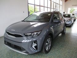 Grigio Nuova 2025 Kia Stonic Style SUV | 18.990 € (Molto cara)