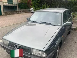 Usata 1986 Alfa Romeo 75 Tre volumi | 2499 €