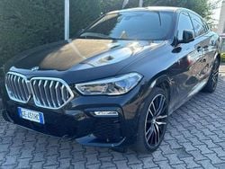 Nero Usata 2021 BMW X6 M Sport SUV | 58.000 € (Buon prezzo)