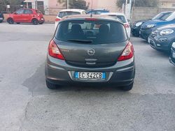 Grigio Usata 2010 Opel Corsa Edition Tre volumi | 2499 € (Ottimo prezzo)