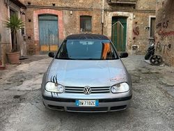 Grigio Usata 2001 VW Golf IV Tre volumi | 750 € (Ottimo prezzo)