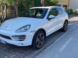 Usata 2013 Porsche Cayenne SUV | 17.000 € (Super prezzo)