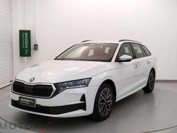 Bianco Usata 2025 Skoda Octavia Executive Station wagon | 27.900 € (Buon prezzo)