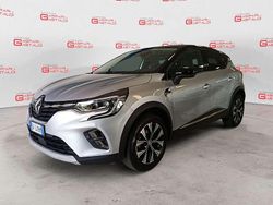Grigio Usata 2024 Renault Captur Techno SUV | 18.900 € (Buon prezzo)