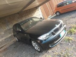 Nero Usata 2011 BMW 118 Due volumi | 5299 € (Ottimo prezzo)