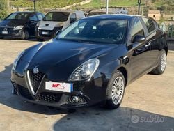 Nero Usata 2019 Alfa Romeo Giulietta Super Tre volumi | 9500 € (Buon prezzo)