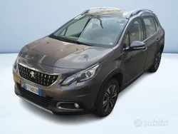 Grigio Usata 2019 Peugeot 2008 Style SUV | 12.800 € (Ottimo prezzo)