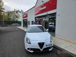 Bianco Usata 2016 Alfa Romeo Giulietta Sprint Tre volumi | 12.990 € (Buon prezzo)