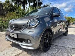 Grigio Usata 2017 Smart ForFour Passion Due volumi | 13.900 € (Cara)